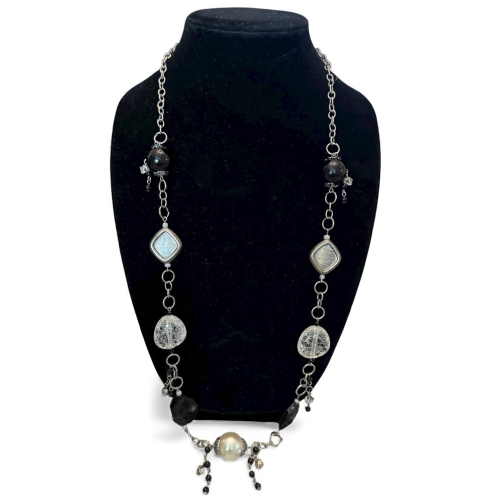 Elegant Silver and Black Necklace EUC